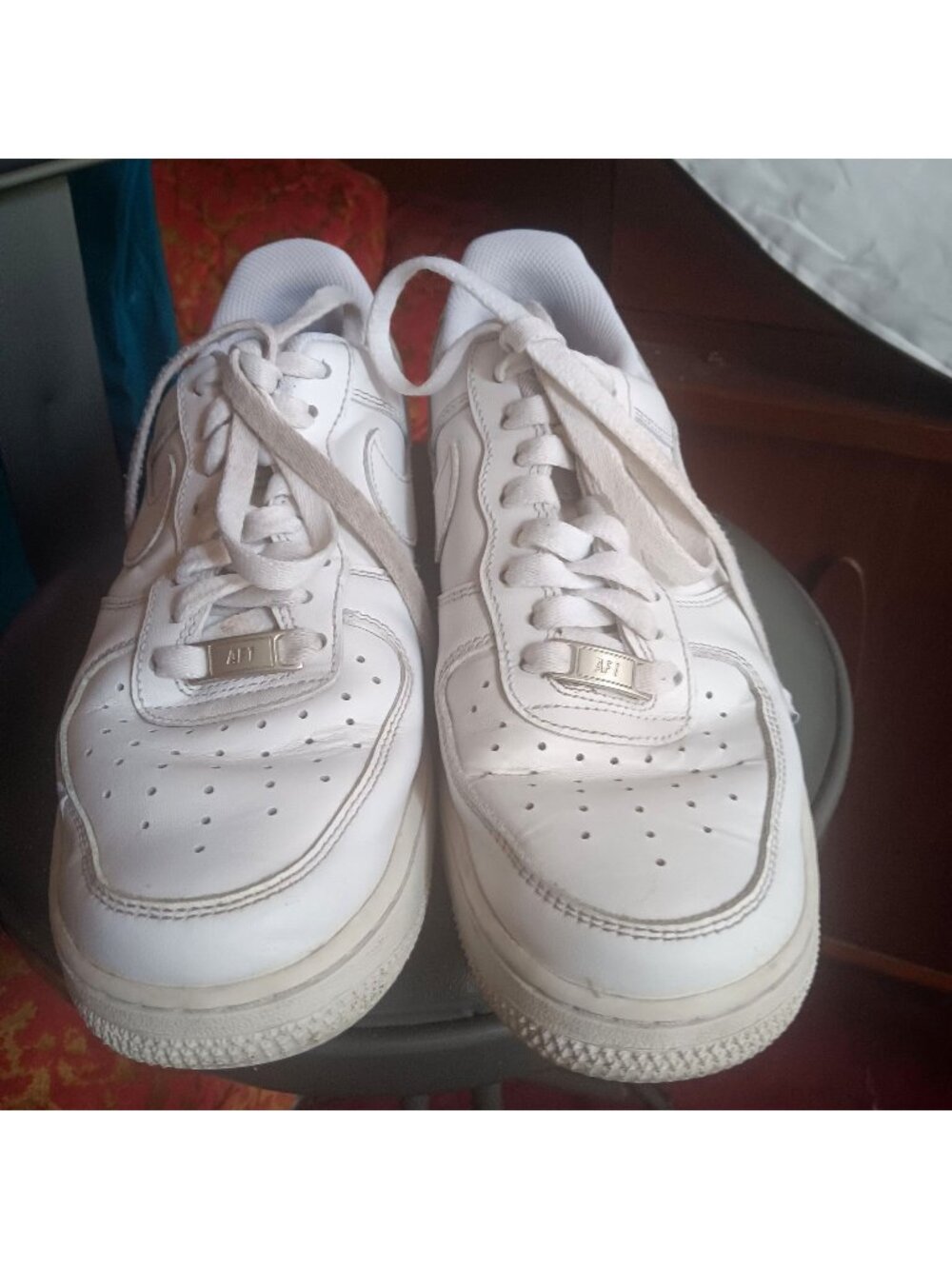 Womens sz 9 Nike Air Force 1 07 White Low Top Sneakers dd8959-100